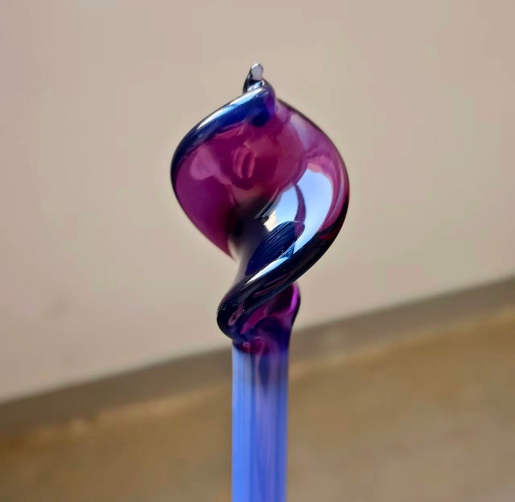 LG- 28 Lunar Glass Purple Red Opal Rod