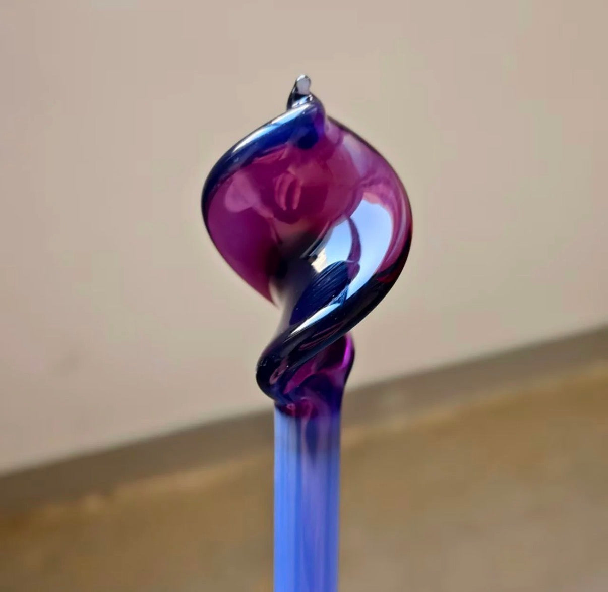 LG- 28 Lunar Glass Purple Red Opal Rod