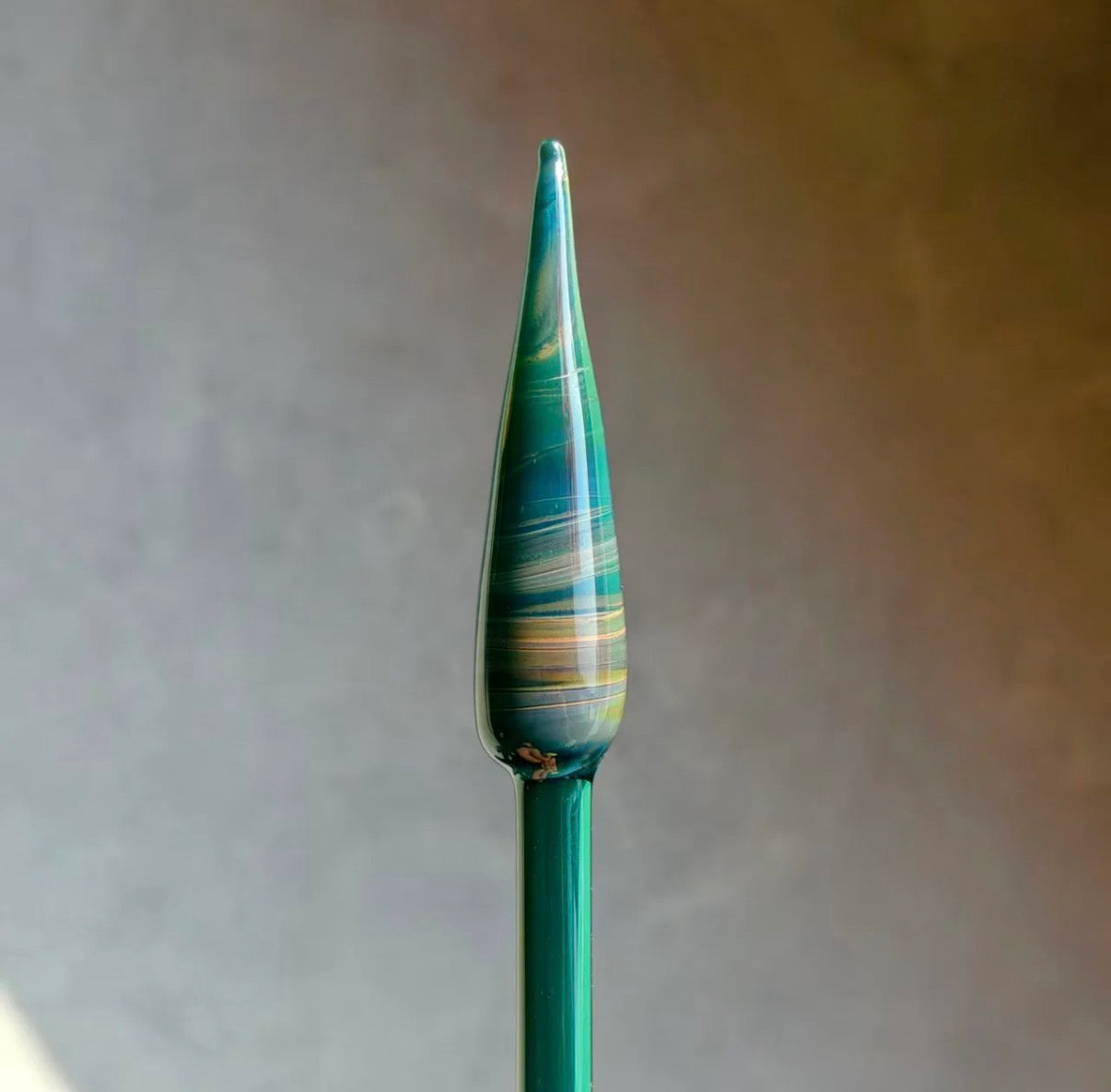LG - 26 Lunar Glass Silver Lake Green Rod