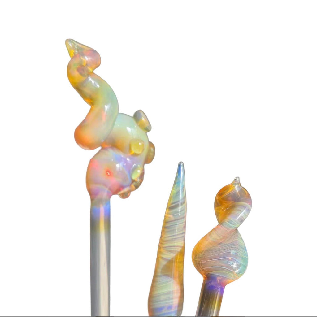 LG - 01 Lunar Glass Silver Lemon Opal Rod